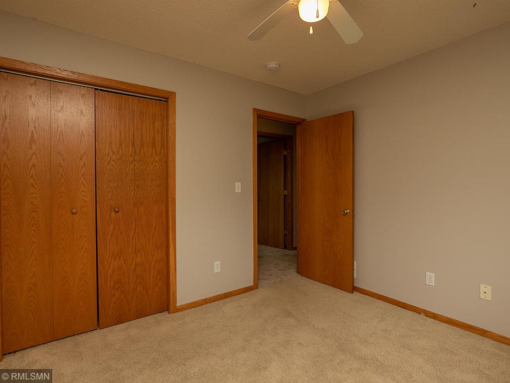 481 45th Manor Lane Northwest Rochester, MN 55901 - Photo 17 of 35