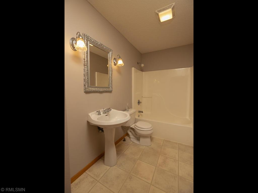 481 45th Manor Lane Northwest Rochester, MN 55901 - Photo 18 of 35