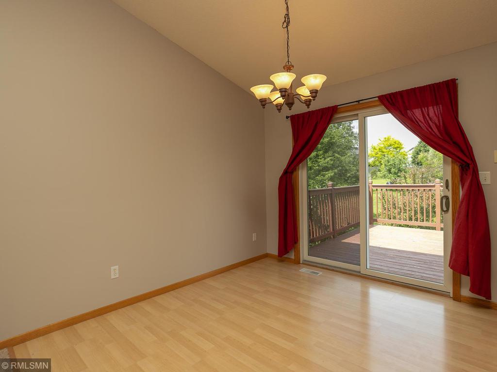 481 45th Manor Lane Northwest Rochester, MN 55901 - Photo 7 of 35