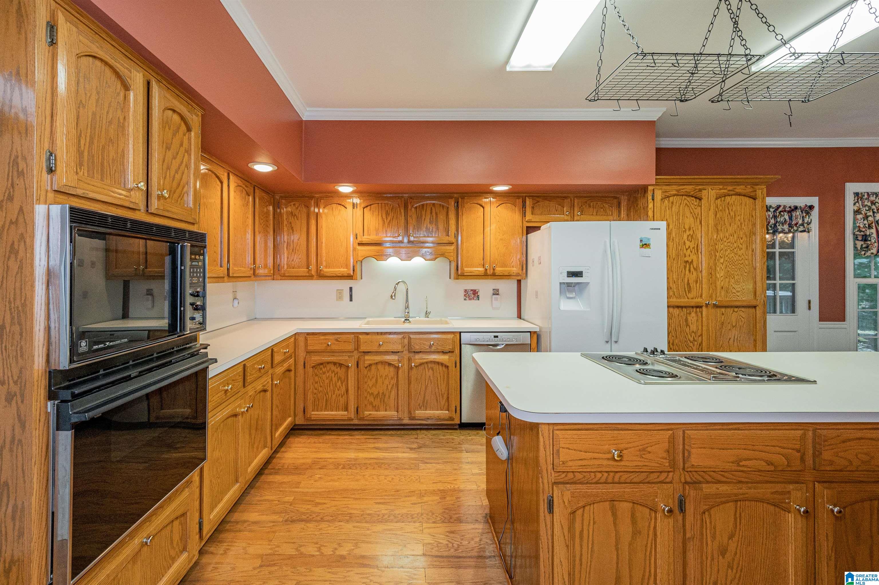 144 Oakmont Road Birmingham, AL 35244 - Photo 9 of 48