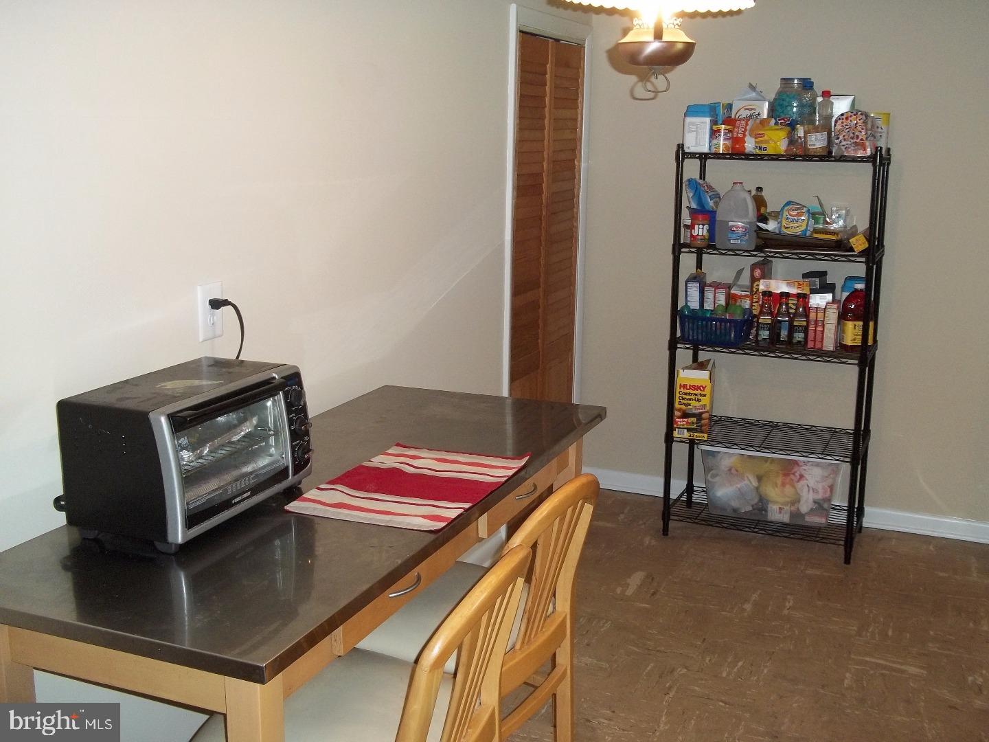 713 Cinnaminson Street Philadelphia, PA 19128 - Photo 12 of 16 Kitchen