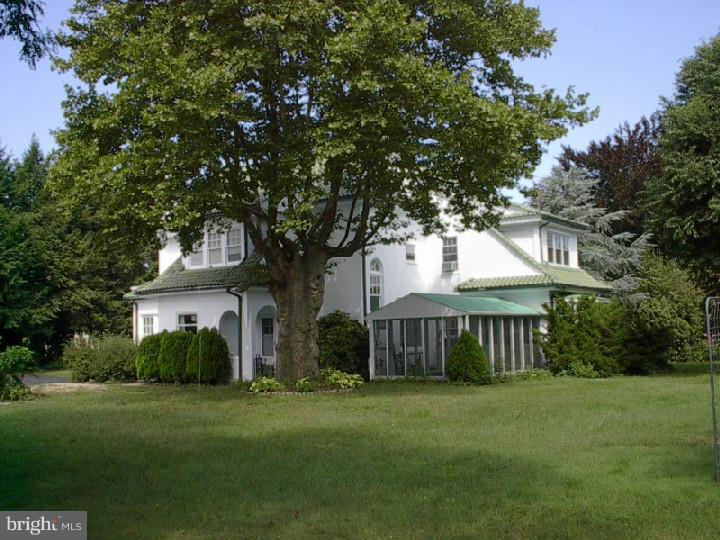 1815 Beverly Road Burlington, NJ 08016 - Photo 3 of 25 Gallery Image 3