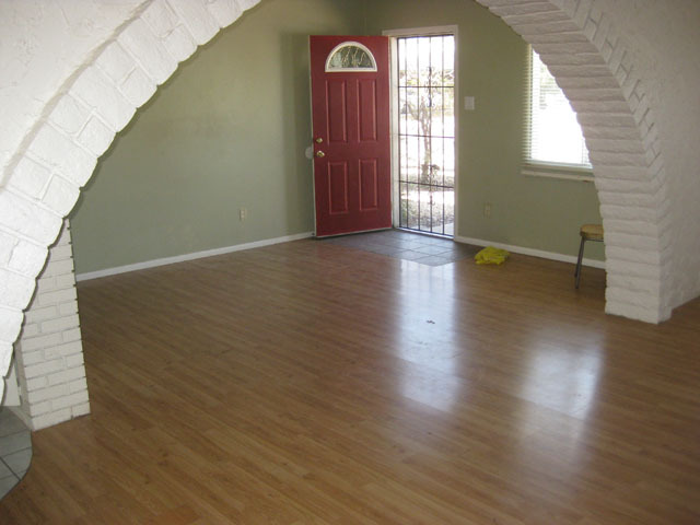 3463 East Presidio Road Phoenix, AZ 85032 - Photo 2 of 2 Family room
