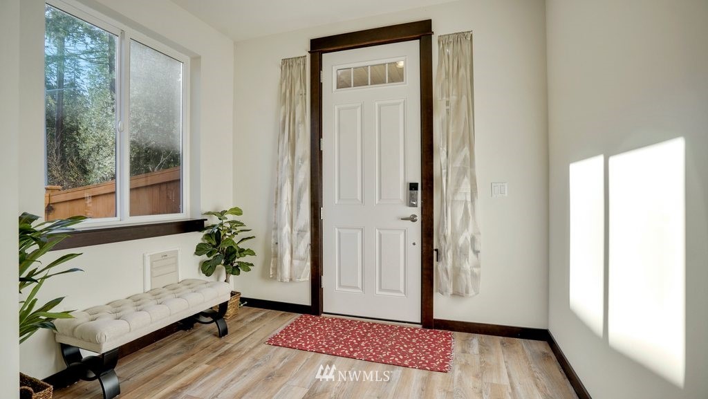 17419 3rd Avenue Southeast Bothell, WA 98012 - Photo 4 of 39