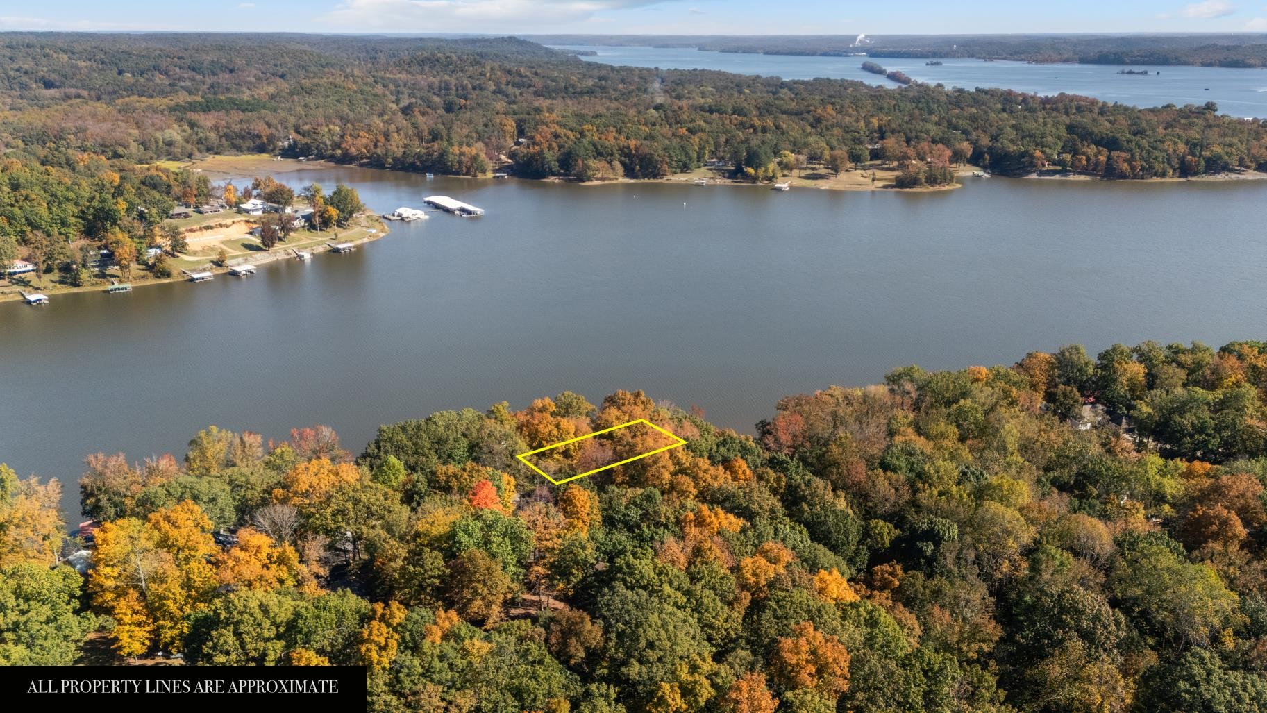 0 Stirling Road Camden, TN 38320 - Photo 23 of 41 an aerial view of a houses with ocean view