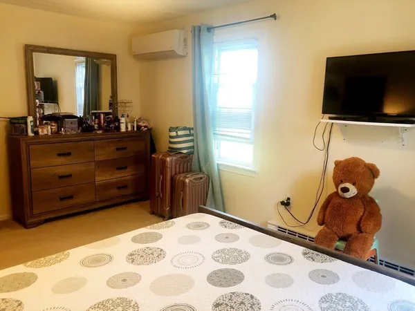 $2,700 | 257 Hudson Street, Northborough, MA 01532