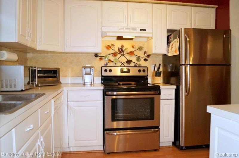 5009 Culver Road Brighton, MI 48114 - Photo 8 of 17 Move-In Ready