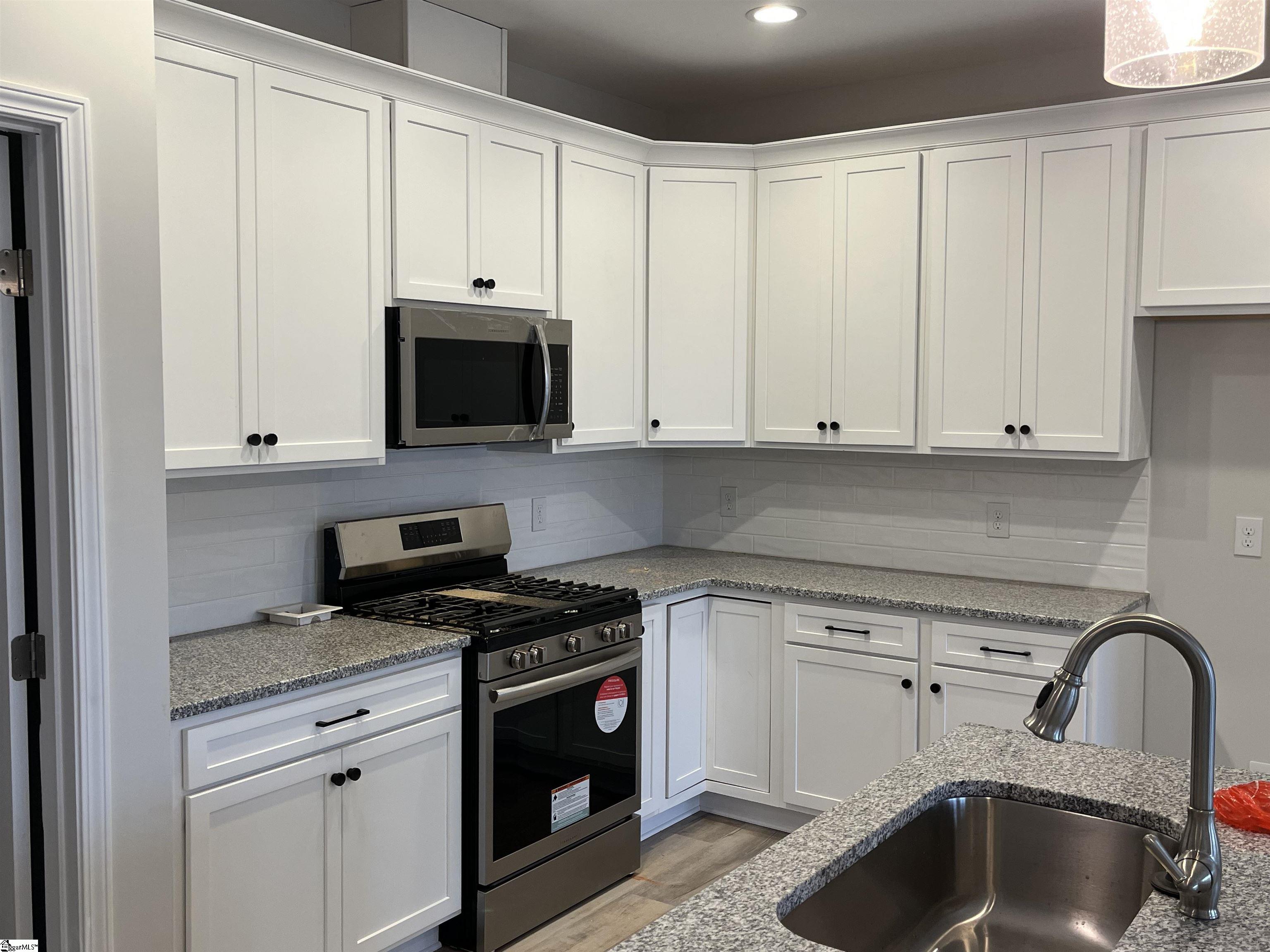 708 Ivey Jane Lane Greer, SC 29651 - Photo 4 of 19