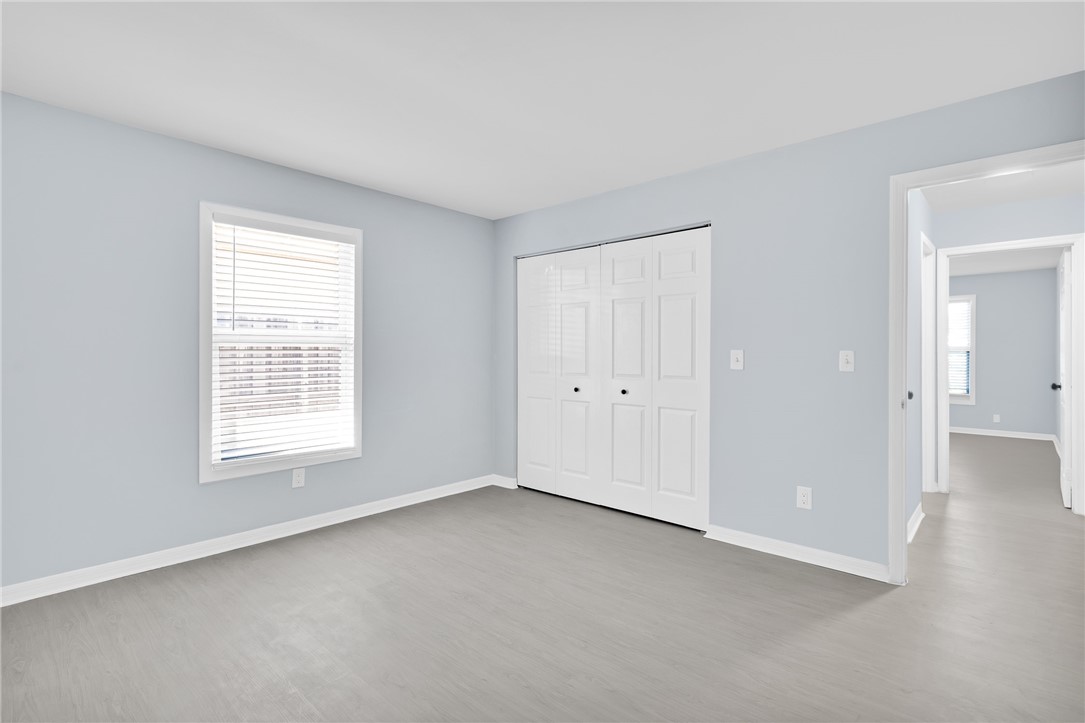 669 Vocelle Avenue Sebastian, FL 32958 - Photo 21 of 34 an empty room with a window