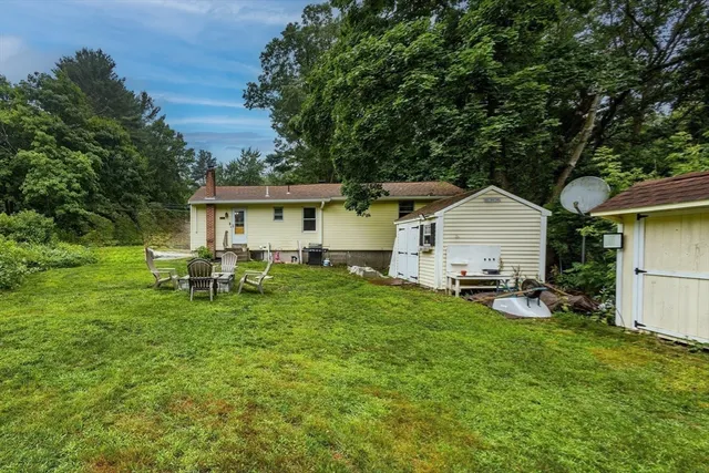 $415,000 | 17 Pine Street, Bellingham, MA 02019