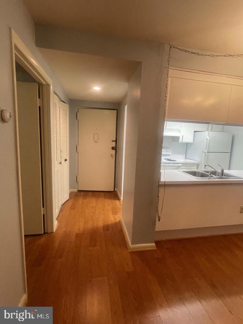 3322 Chiswick Court, Unit 611F Silver Spring, MD 20906 - Photo 4 of 11