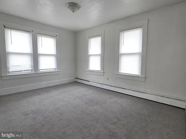 $1,750 | 2 East Milby Street, Harrington, DE 19952