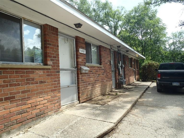 1405 Traver Road Ann Arbor, MI 48105 - Photo 1 of 9 Photo 1