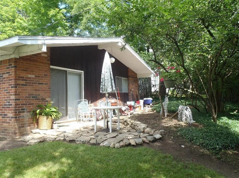 1405 Traver Road Ann Arbor, MI 48105 - Photo 3 of 9 Photo 3