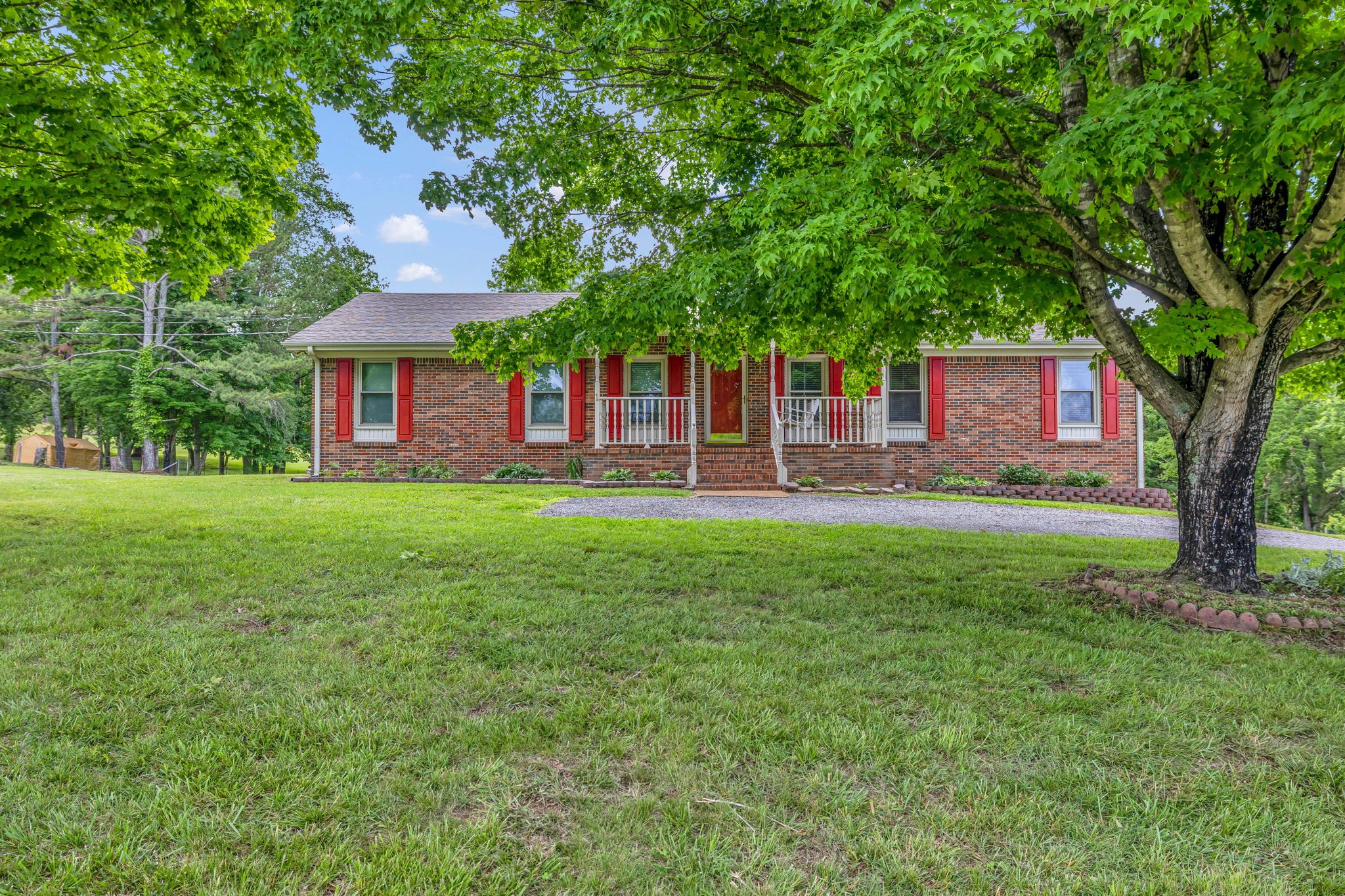 918 Cothran Road Columbia, TN 38401 - Photo 5 of 46 Gallery Image 5