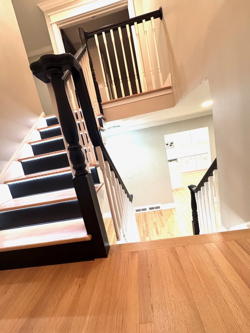 40 Portwine Road Willowbrook, IL 60527 - Photo 18 of 42 a view of entryway