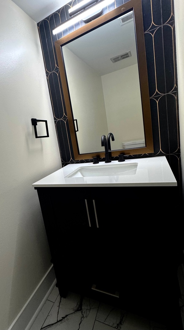 40 Portwine Road Willowbrook, IL 60527 - Photo 30 of 42 a view of washer and dryer