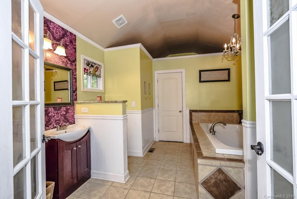 621 Summerow Road Stanley, NC 28164 - Photo 12 of 24 Gallery Image 12