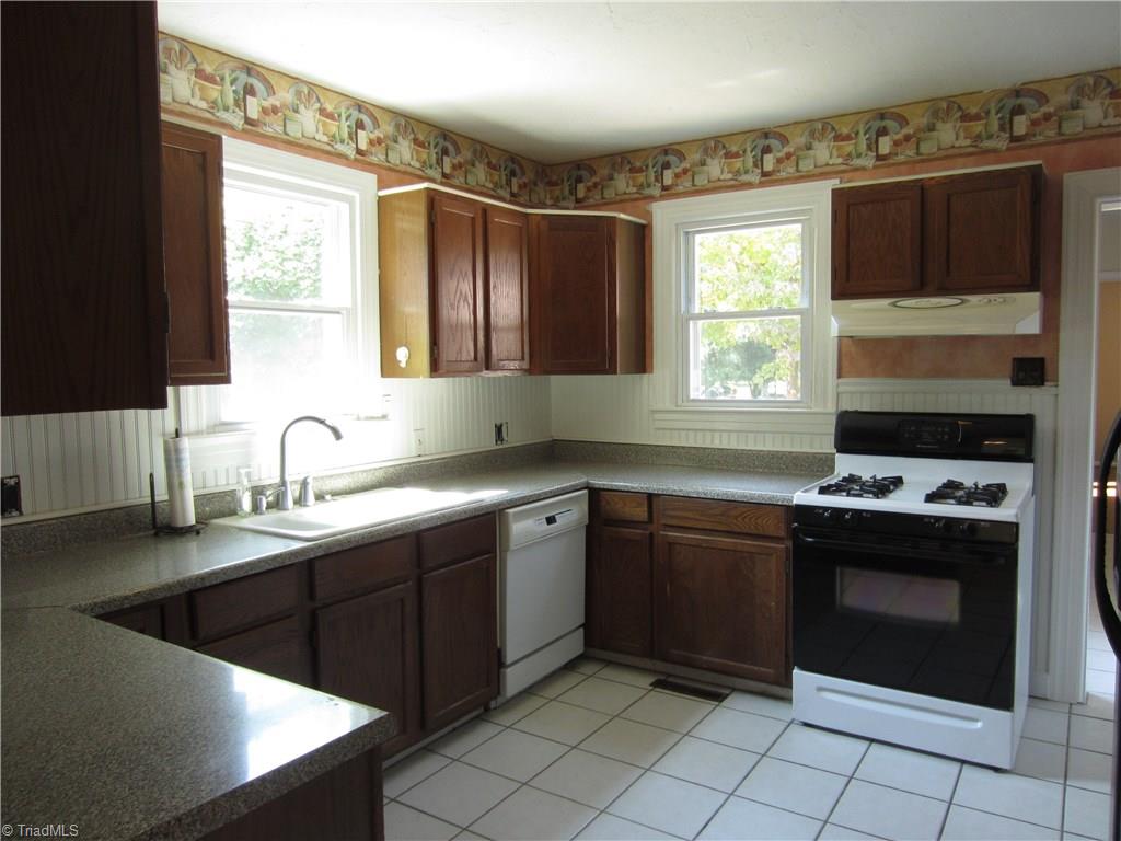 131 Lindley Street Rural Hall, NC 27045 - Photo 8 of 17