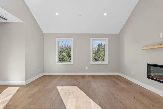 $625,000 | 20 Fairway Commons Drive, Unit 2, Gorham, ME 04038