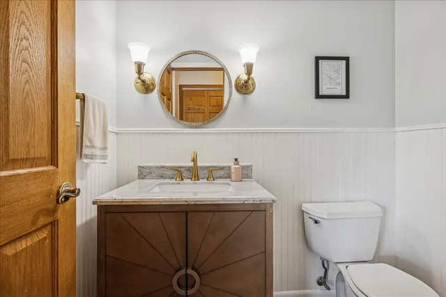 $695,000 | 25146 West Tower Drive, Tower Lakes, IL 60010