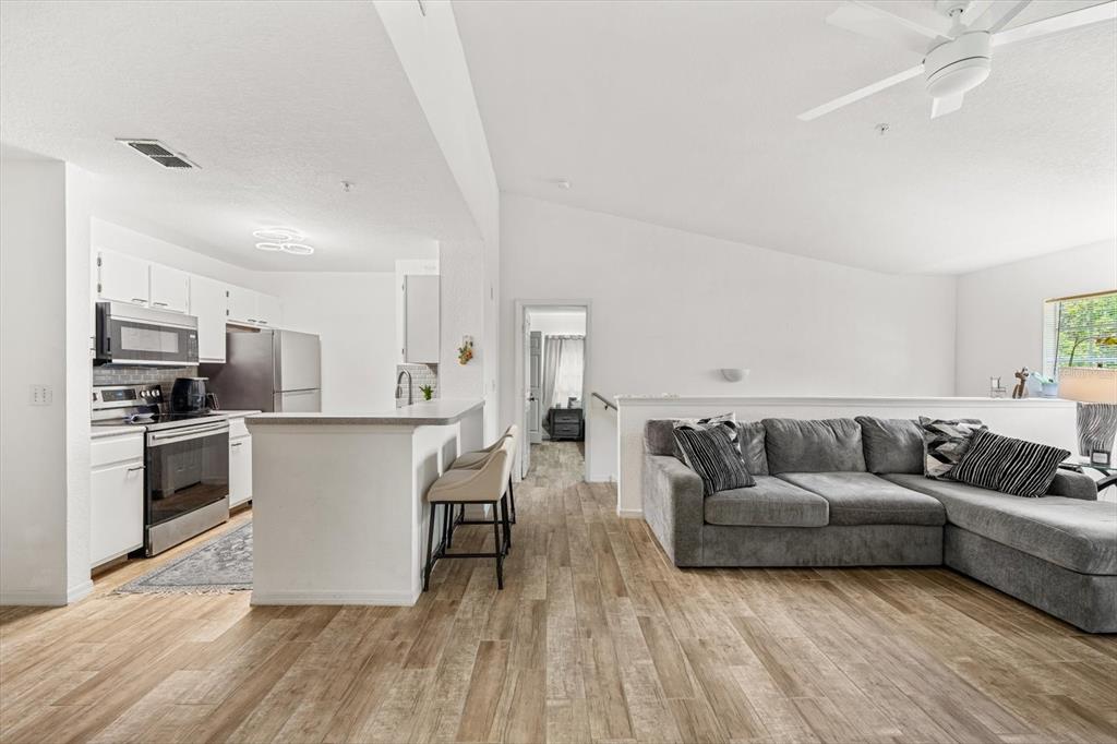 8933 Manor Loop, Unit 204 Lakewood Ranch, FL 34202 - Photo 6 of 50