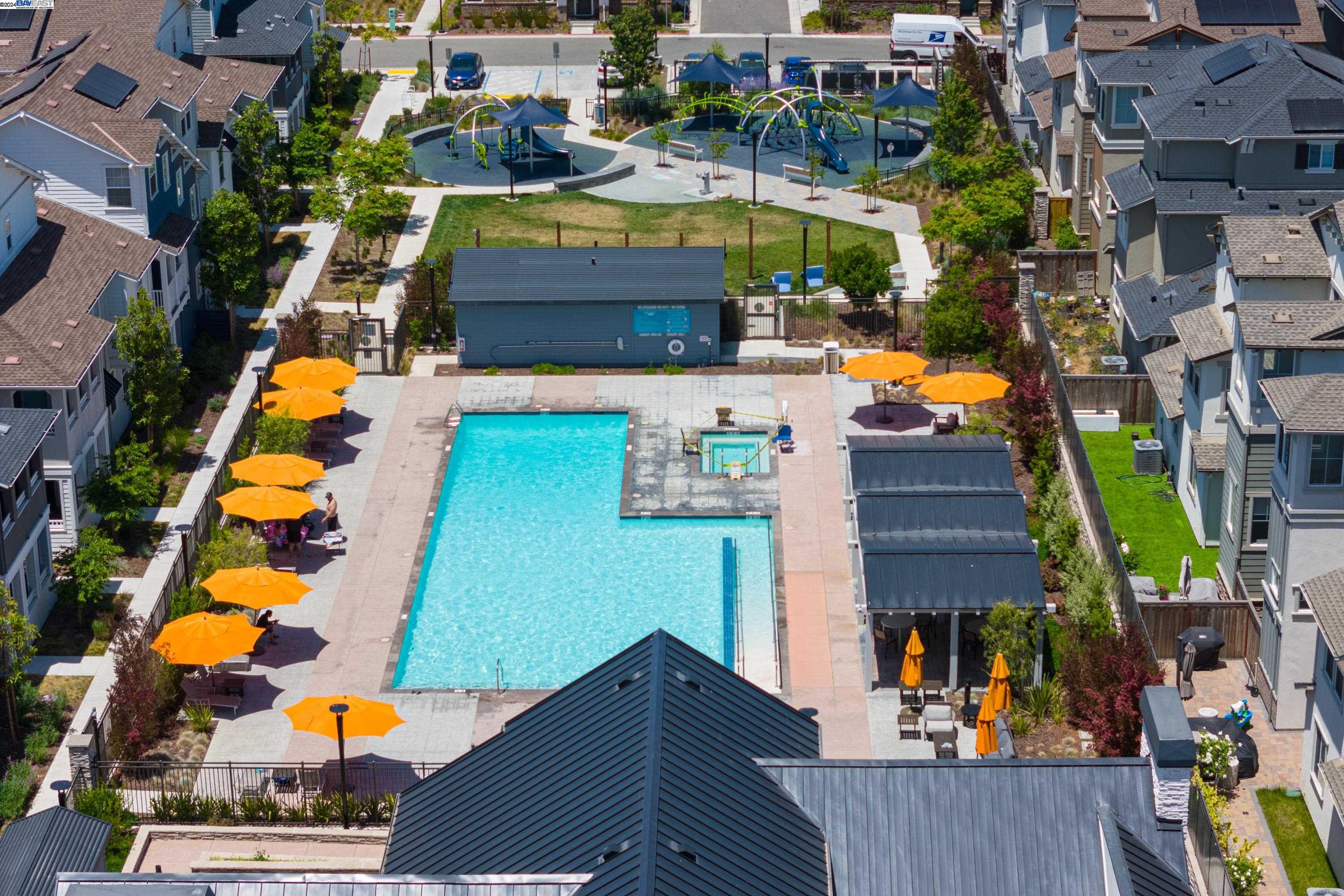 9657 Pontoon Way Newark, CA 94560 - Photo 44 of 46 an aerial view of houses and swimming pool
