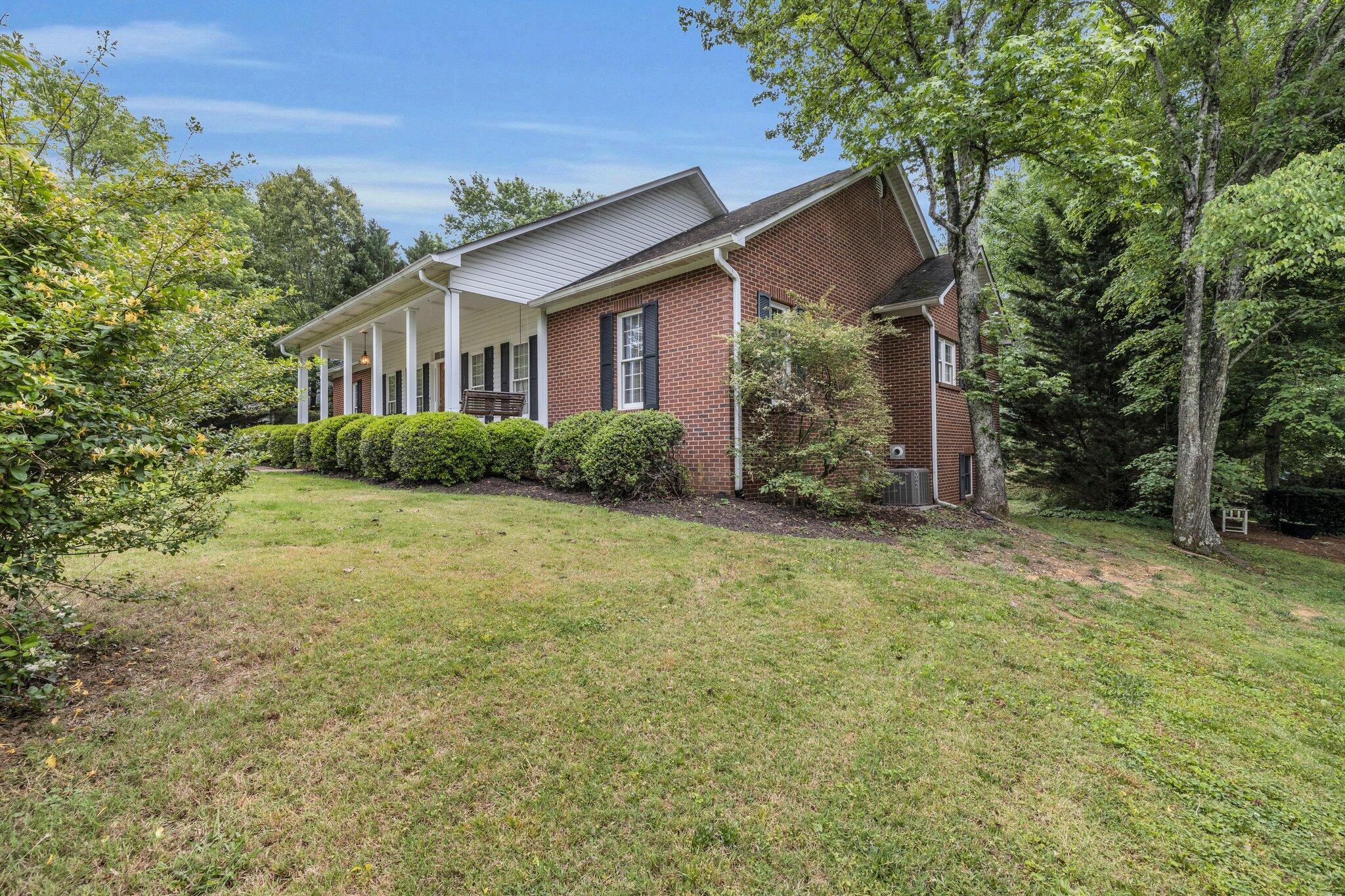 2810 Fox Ridge Road Ooltewah, TN 37363 - Photo 27 of 33 4-web-or-mls-4T1A7763