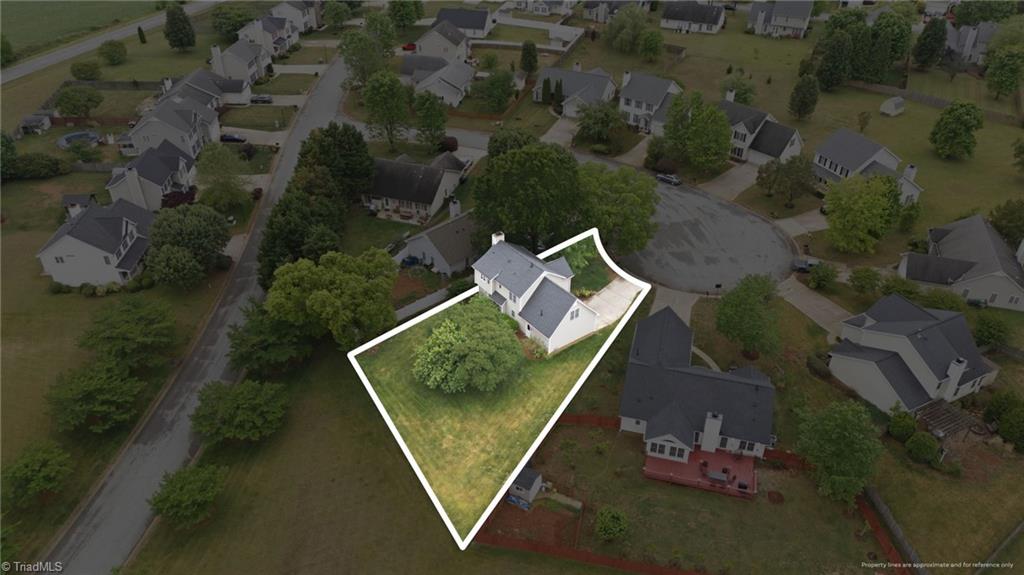 3659 Canopy Oak Court High Point, NC 27265 - Photo 2 of 42 Overhead shot showing the approximate lot dimensions and lines.