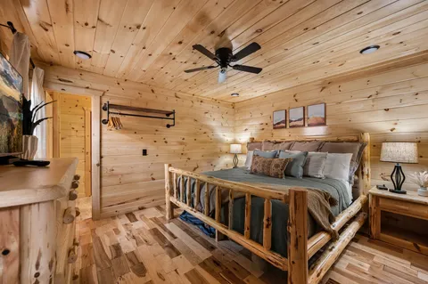 $625,000 | 240 Forrest Loop Way, Gatlinburg, TN 37738