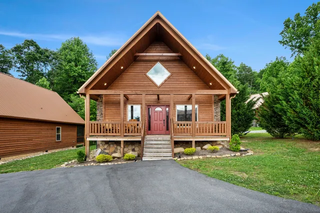 $625,000 | 240 Forrest Loop Way, Gatlinburg, TN 37738