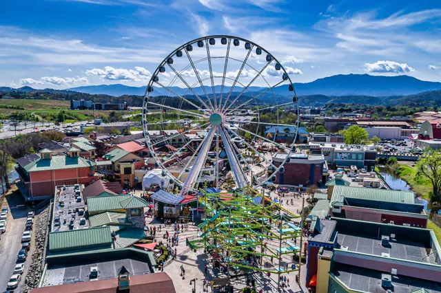 $625,000 | 240 Forrest Loop Way, Gatlinburg, TN 37738