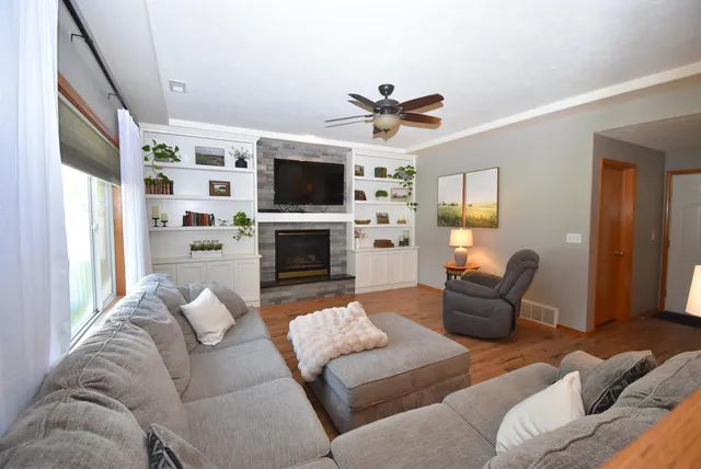 $649,900 | 4413 East Winfield Road, Mead, WA 99021