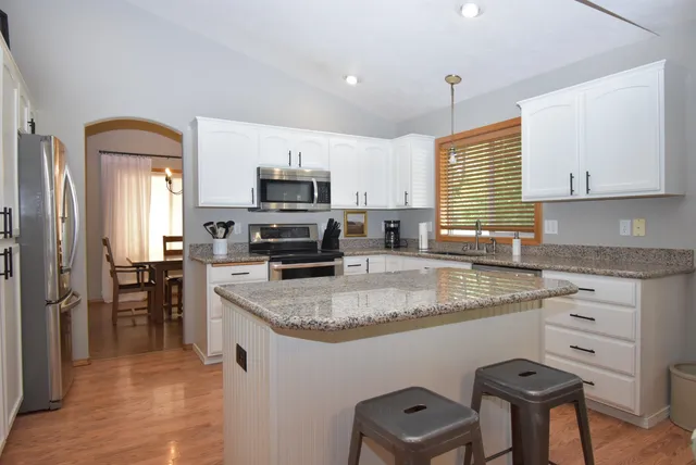 $649,900 | 4413 East Winfield Road, Mead, WA 99021