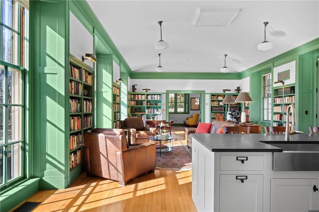 238 Highland Road Tiverton, RI 02878 - Photo 12 of 35