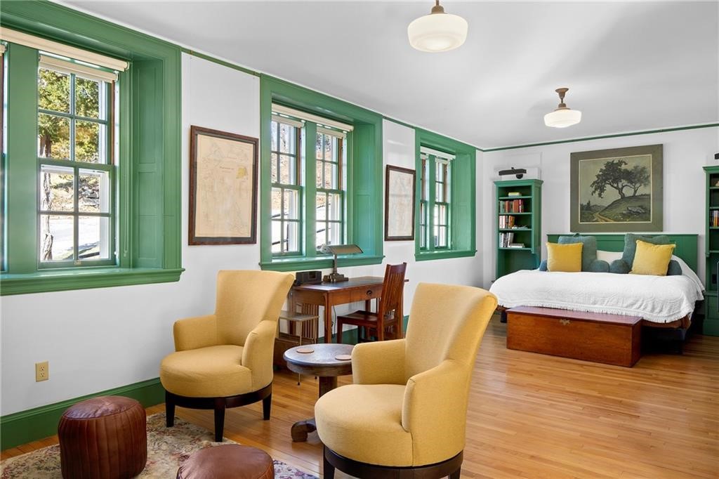 238 Highland Road Tiverton, RI 02878 - Photo 18 of 35