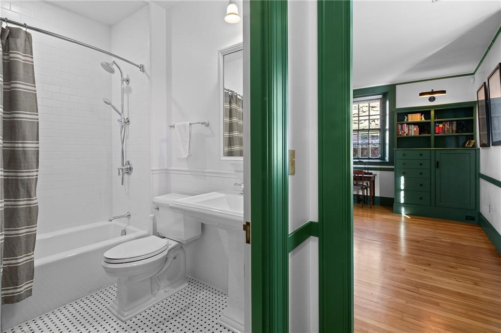 238 Highland Road Tiverton, RI 02878 - Photo 28 of 35