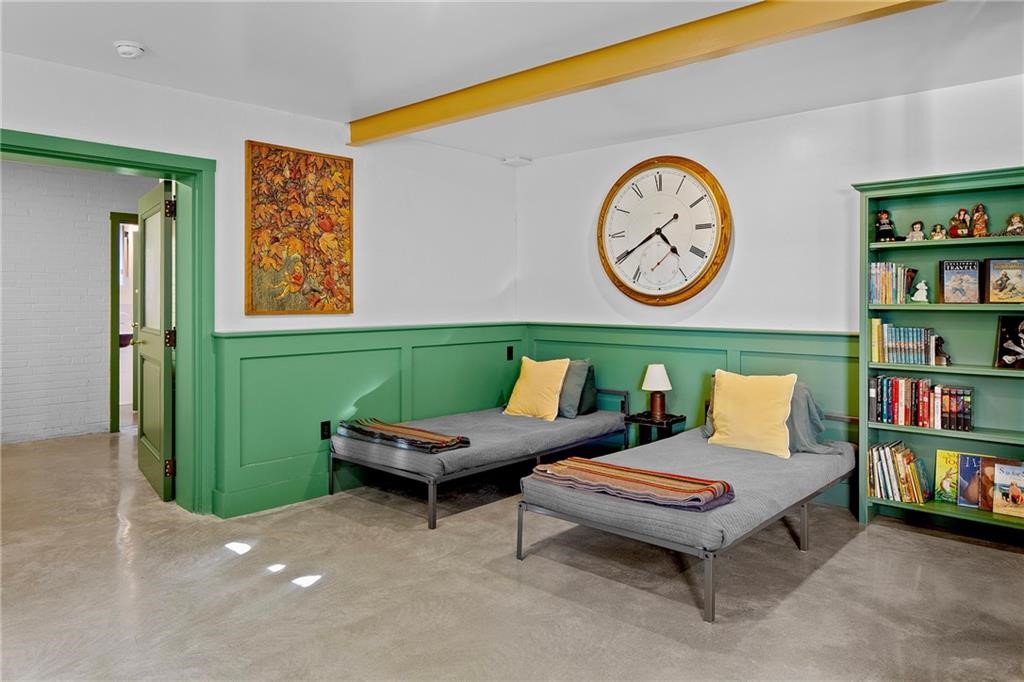 238 Highland Road Tiverton, RI 02878 - Photo 33 of 35