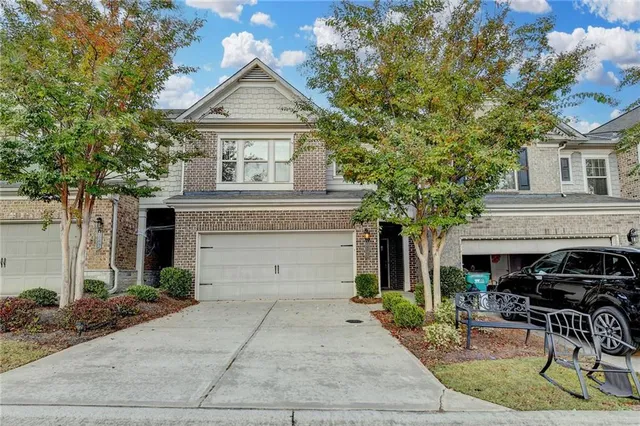 a house view with a outdoor space
