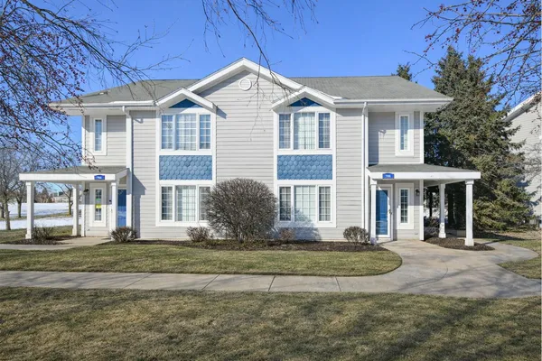 $195,000 | 708 Geneva National Avenue North, Unit N, Geneva, WI 53147