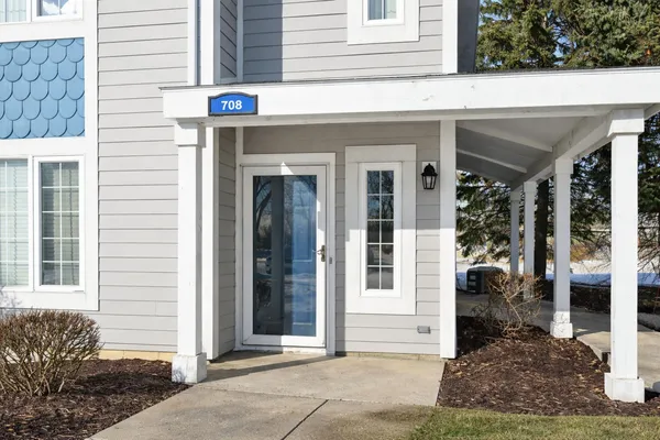 $195,000 | 708 Geneva National Avenue North, Unit N, Geneva, WI 53147