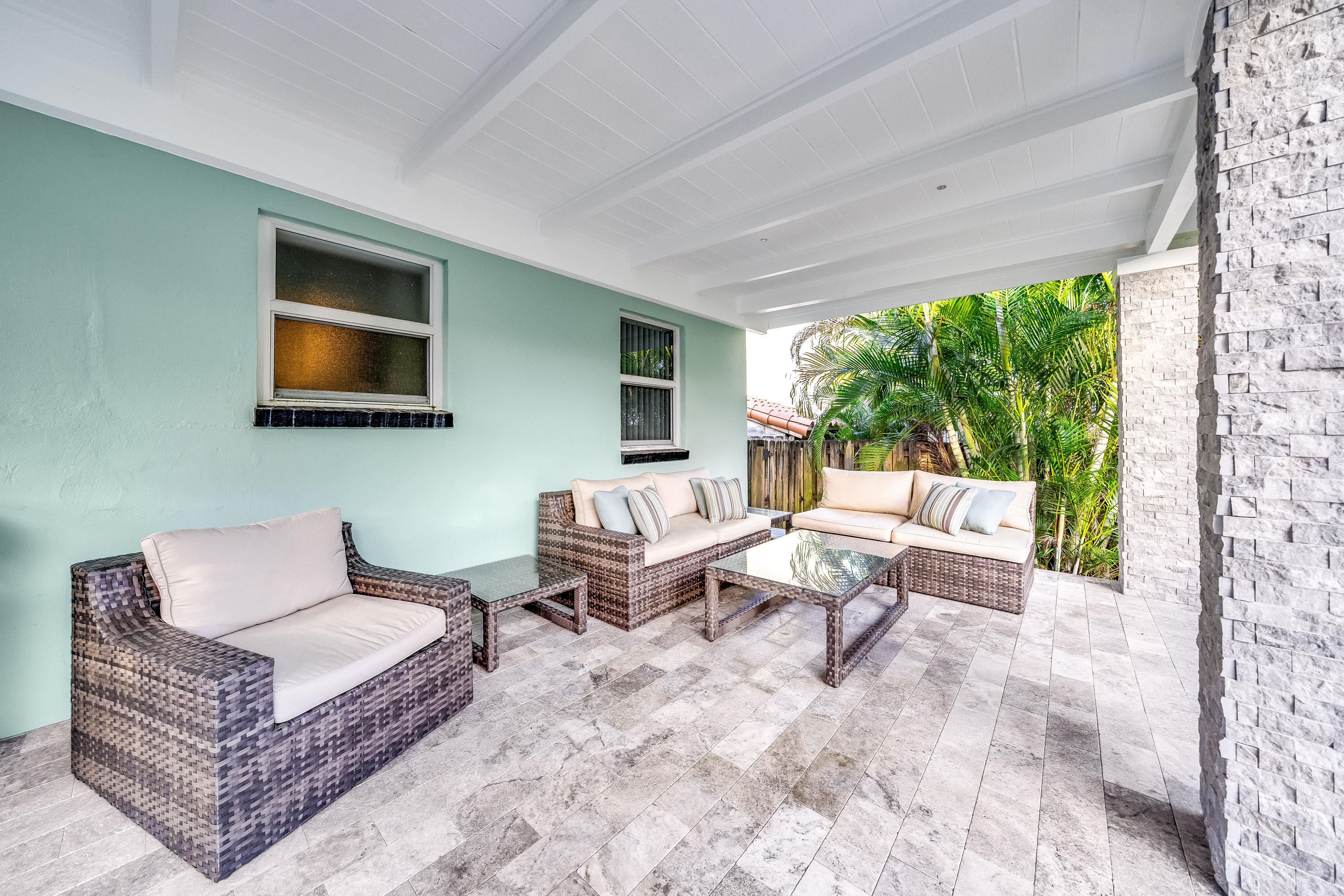 214 Northeast 10th Street Delray Beach, FL 33444 - Photo 21 of 32 _JOY8026
