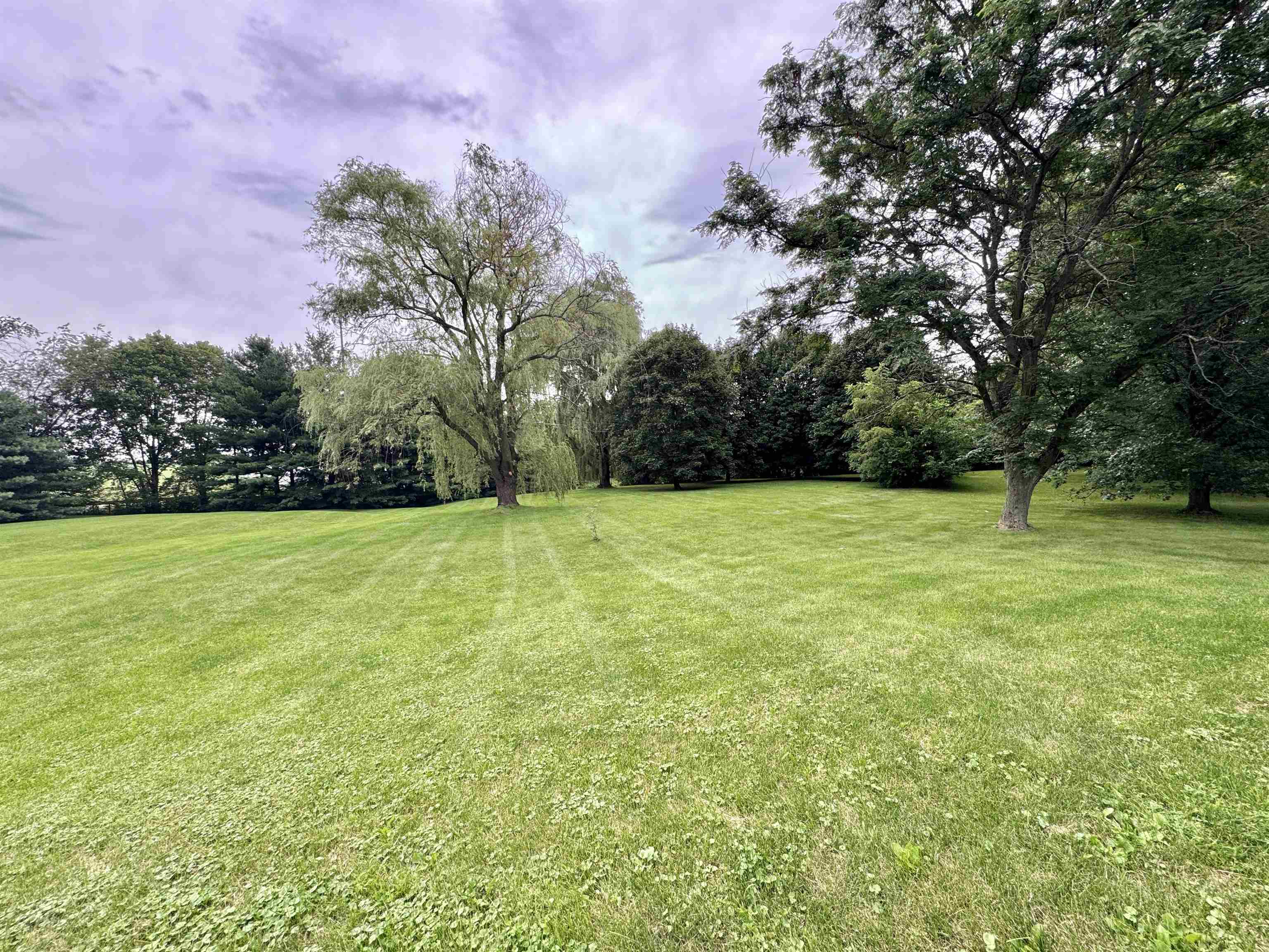 7188 Edwardsville Road Rockford, IL 61102 - Photo 62 of 73 a view of a garden with a house