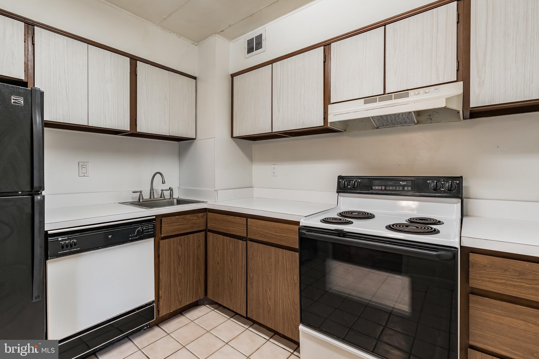 2300 Riddle Avenue, Unit 206 Wilmington, DE 19806 - Photo 3 of 18