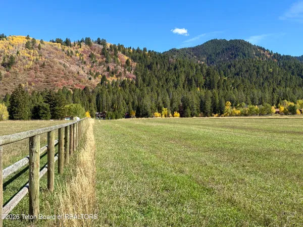 $2,500,000 | 123 County Road 123, Bedford, WY 83112