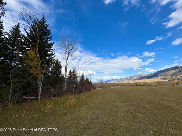 $2,500,000 | 123 County Road 123, Bedford, WY 83112