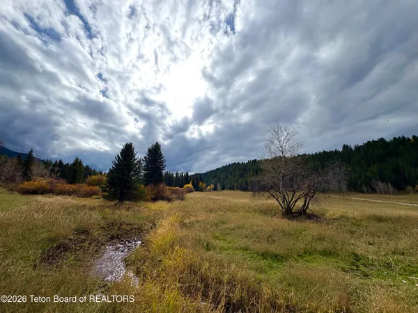 $2,500,000 | 123 County Road 123, Bedford, WY 83112
