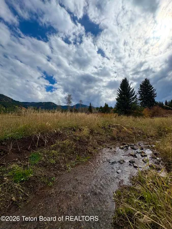 $2,500,000 | 123 County Road 123, Bedford, WY 83112