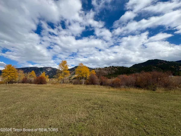 $2,500,000 | 123 County Road 123, Bedford, WY 83112