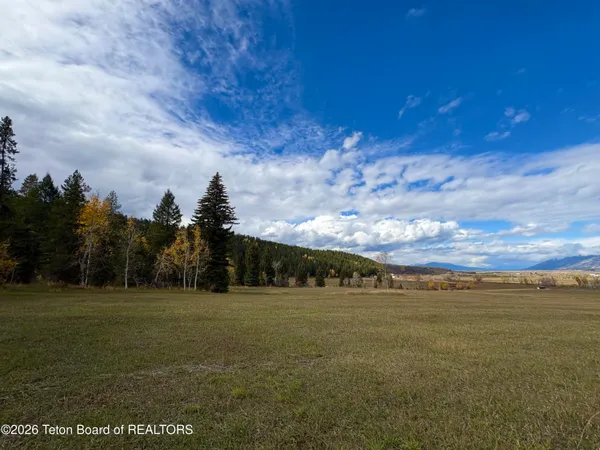 $2,500,000 | 123 County Road 123, Bedford, WY 83112